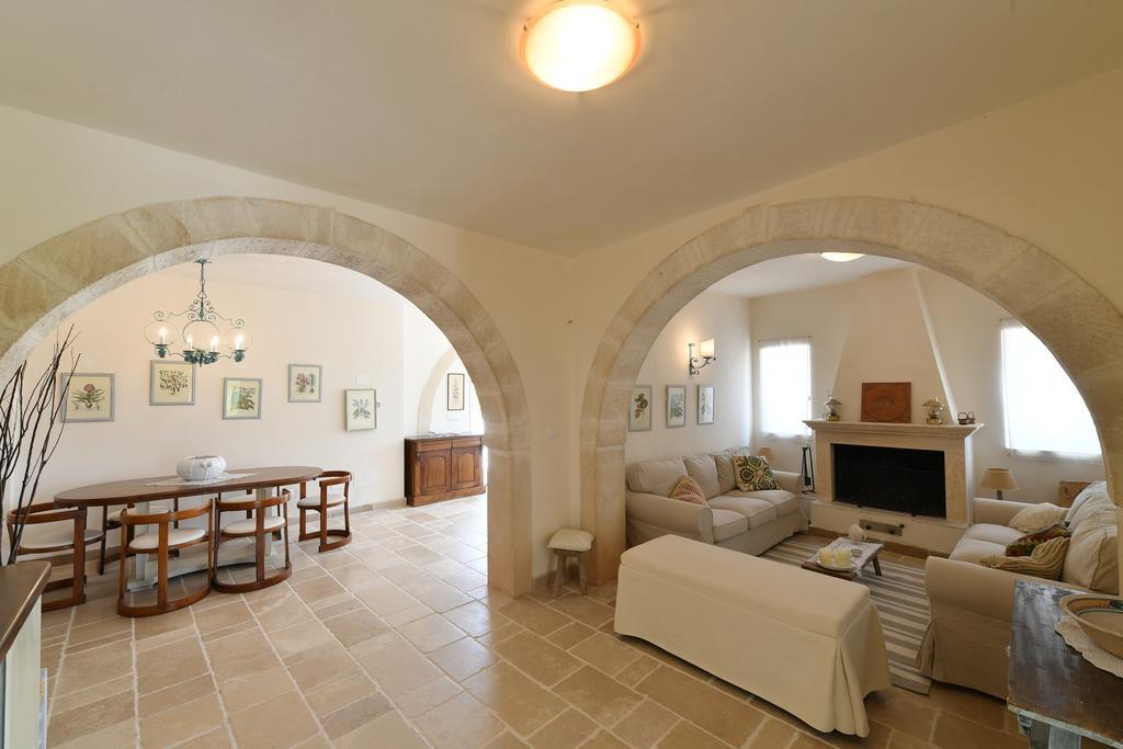 הוילה מרטינה פרנקה Trulli Relais Casa Gemma מראה חיצוני תמונה