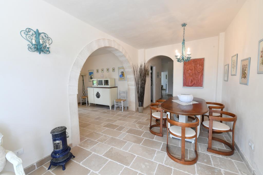 הוילה מרטינה פרנקה Trulli Relais Casa Gemma מראה חיצוני תמונה